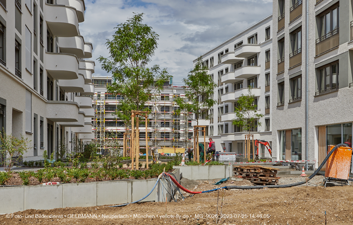 25.07.2023 - Rundgang im Alexisquartier in Neuperlach